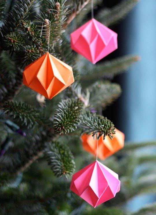 origami-diamond-ornaments