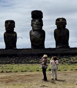 4-Easter-Island-Iconic-Photo