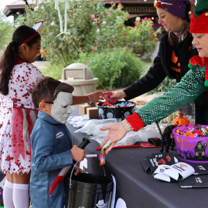 Boo-at-the-Zoo-trick-or-treating