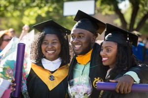 Grad17Spring-377